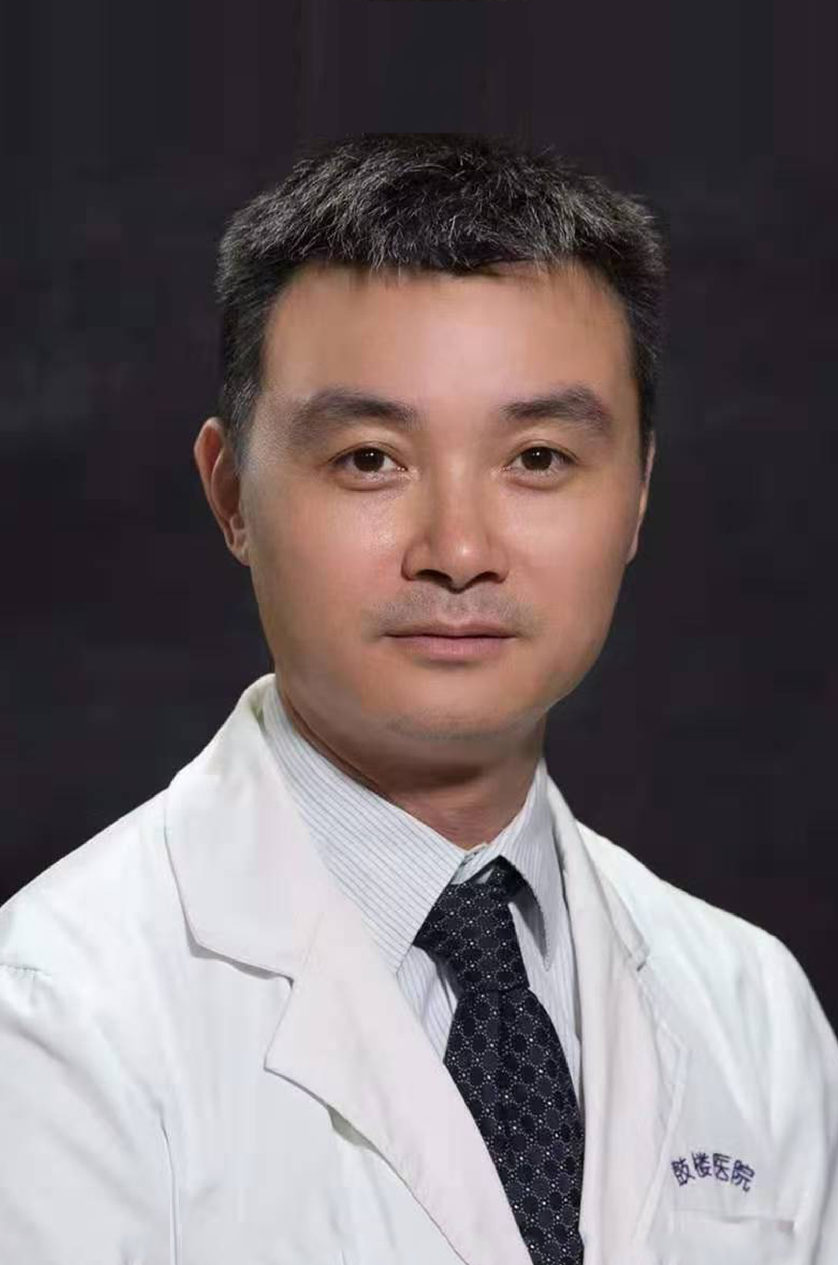 罗云